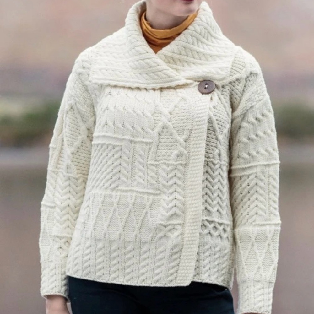 Carraigdonn Irish 100% Merino Wool  Cardigan - Size S